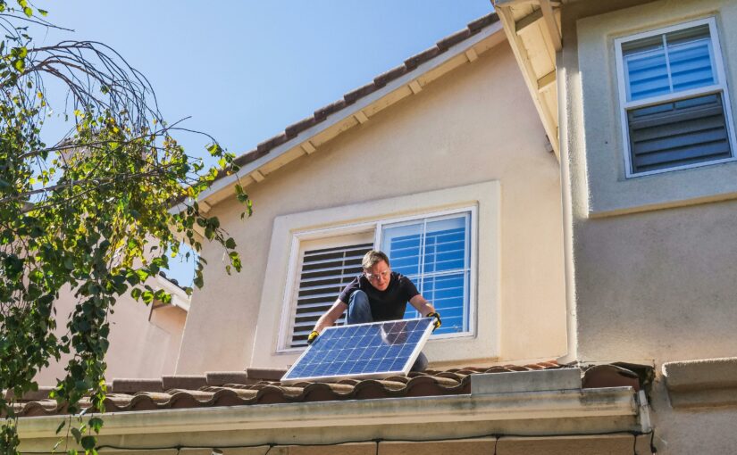 A Step-by-Step Guide to Installing Solar Panels on Roofs