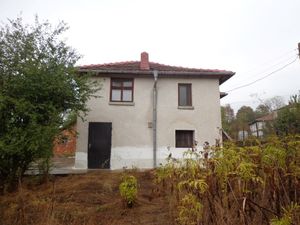 Stylishly renovated furnished Bulgarian house 40km from Burg