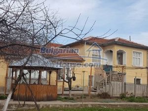 Partly renovated Bulgarian property for sale 45 km to Plovdi