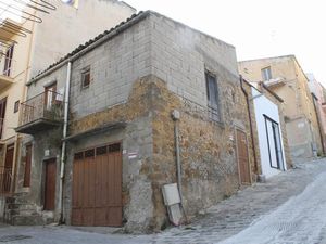 House with garage in Sicily - Casa Vittoria Vicolo Riggio
