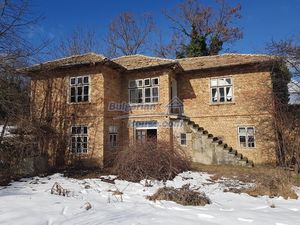 Cheap property for sale in Bulgaria near dam lake Popovo