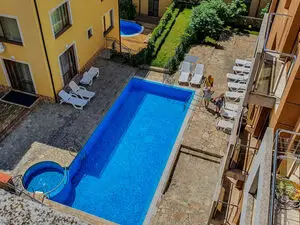 Studio with pool view in Sea Breeze, Sveti Vlas, 150 meters 