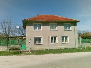 Bulgaria Property Finder (2-storey house in a good condition