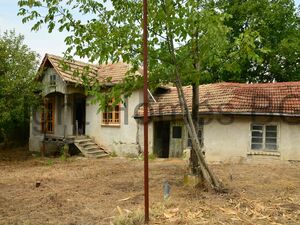 House near Veliko Tarnovo in Hotnitsa
