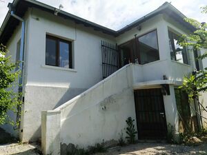  Мassive two storeyed house with 3 bedrooms near Elhovo for 
