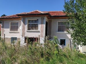 2-storey House, renovated roof, near Thermal springs and ski