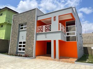 4Befroom house@ North legon