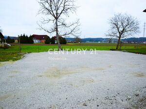 Building land with connections nearby (Slovenske Konjice)