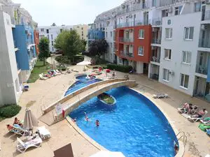 Furnished apartment 800m from the beach!