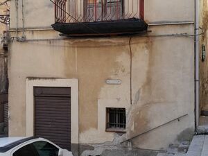 sh 766 town house, Caccamo, Sicily