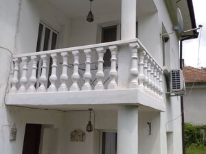 RURAL 2 BEDROOM HOUSE WITH BARBECUE GAZEBO AND LAND 