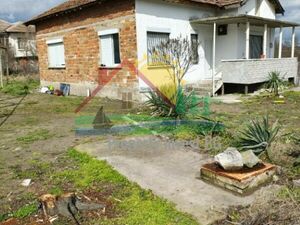 Solid bungalow, (12 Km from Elhovo town)