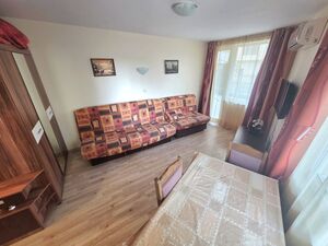 Studio with direct exit to the pool in Amadeus 19