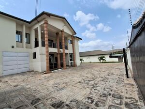 Executive 5 bedroom detached home @ east legon
