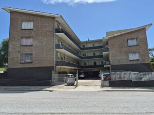 North End – Bargain Buy – R320 000