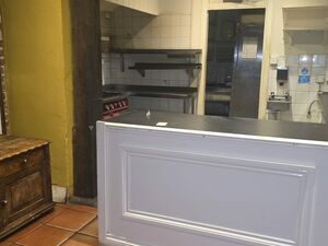 Large sized unit available for short term Let (6 months+) 