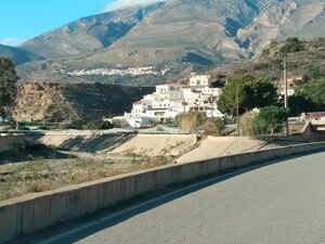 HOUSE FOR SALE - COSTA TROPICAL IN GRANADA