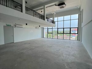 Emhub Kota damansara Shop lot Factory for rent 