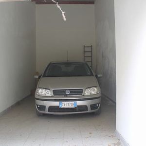 Garage in Sicily - Ingravidi Via Salerno