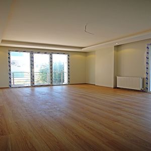 2+1 apartment for sale in Beylikduzu Istanbul