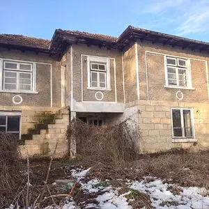 House with 3 bedrooms in nice village near Ruse city