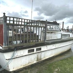 Cosy Houseboat Project  Jades-Miracle  £12,000