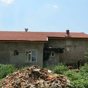 Renovated 100m2 house with large yard of 2000m2, Dobrich dis