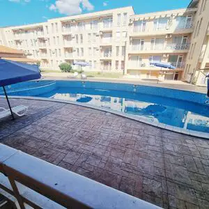 1-bedroom apartment with pool view in Sunny Day 6