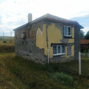 Мassive two storeyed house with 3 rooms near Elhovo Buy one,