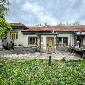 Rural House, House for guests and large garden near Ruse