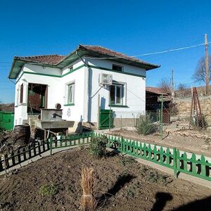 Lovely renovated 2-bed house with garden near Svishtov