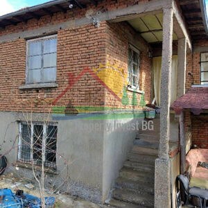 2-storey 152m2 house, 1860m2 Yard, renovated roof, Burgas re