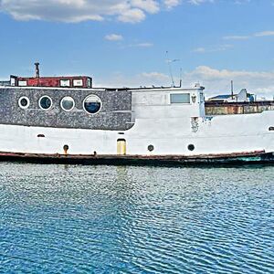 Ex Ferry Houseboat Project - Sule Skerry    £16,000