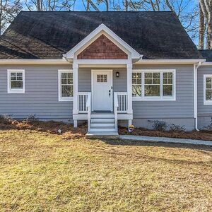 3-bedroom, 2-bath home combines timeless appeal with stylish