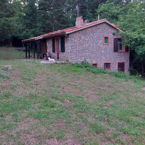 I am selling a stone house