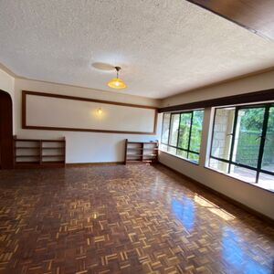 Elegant and Classic 4 Bedrooms Townhouse in Westlands 