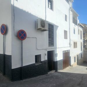 3 Bed Townhouse for sale