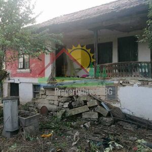 Rural property, Shumen province, 2 stone buildings, 3520 sq.