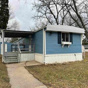 3 bedrooms and 1 bathrooms home