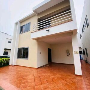 LUXURIOUS 2-BEDROOM TOWNHOUSE TO LET@DZORWULU/+233243321202