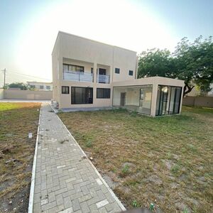 EXECUTIVE4-BEDROOM HOUSE TO LET@CANTONMENT/+233243321202