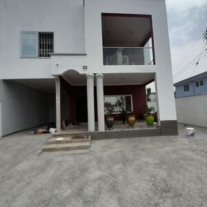 SEMI DETACHED 3-BEDROOM HOUSE TO LET@ROMN RIDGE/+23324332120