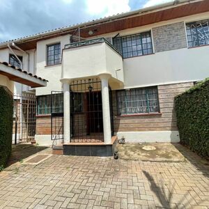 Spacious 4 bedroom townhouse with detached SQ in Kileleshwa 
