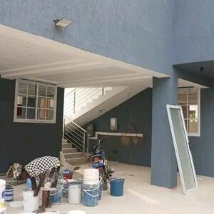 EXECUTIVE 2-BEDROOM FLAT TO LET@MANET ROAD