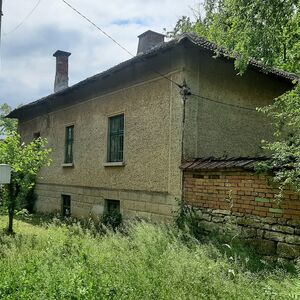 Cheap country house & land quiet location 45 km away Vratsa
