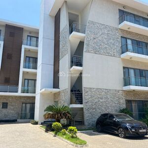 FULLY FURNISHED 2-BEDROOM APARTMENT TO LET@NORTH LABONE