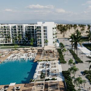 Sea & Pool View &ndash; 15% Down in Riva Promenade