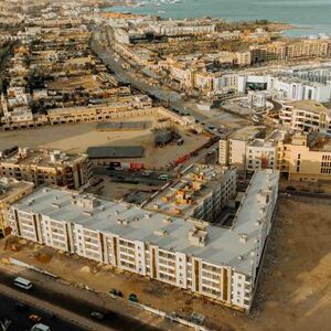 3Bedroom Apartment with Airport rd. View - Downtown Hurghada