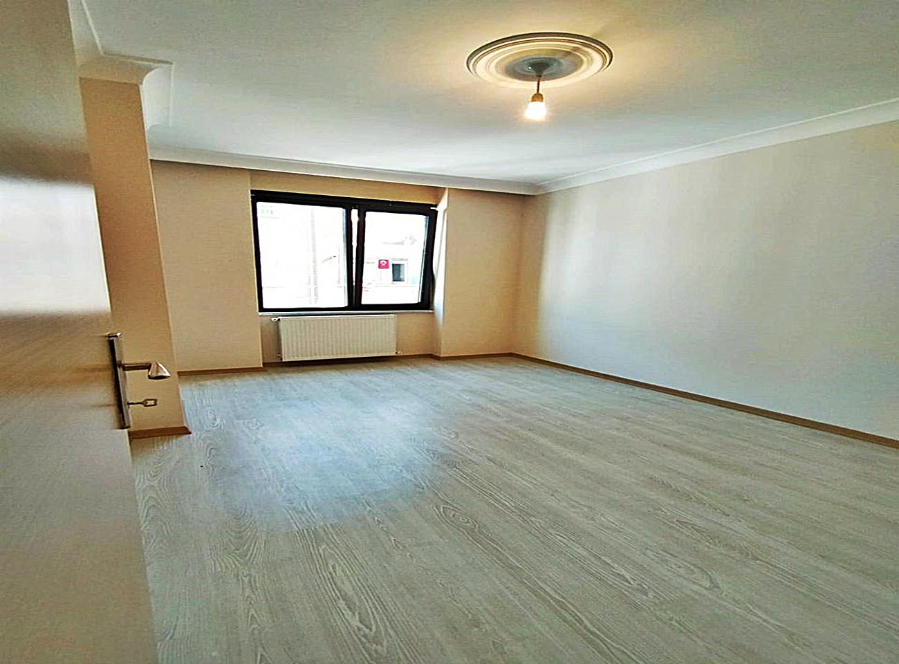 2+1 Apartment For Sale In Istanbul (Turkey, Istanbul, Esenyurt
