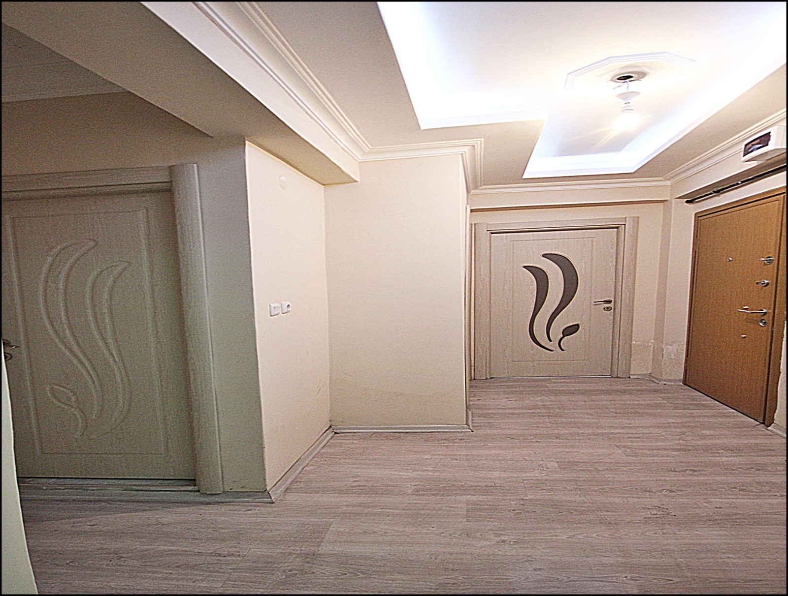 2+1 BAHÇE KATI İSKANLI YABANCI SATIŞA UYGUN (Turkey, Istanbul, ESENYURT